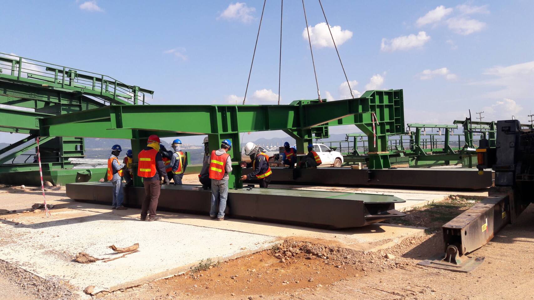 สายพานลำเลียง โรงไฟฟ้าแม่เมาะ