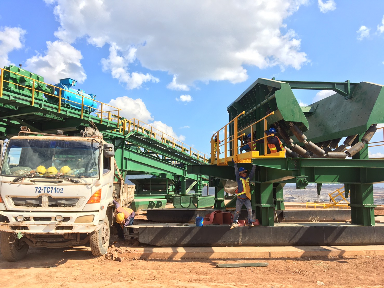 สายพานลำเลียง โรงไฟฟ้าแม่เมาะ