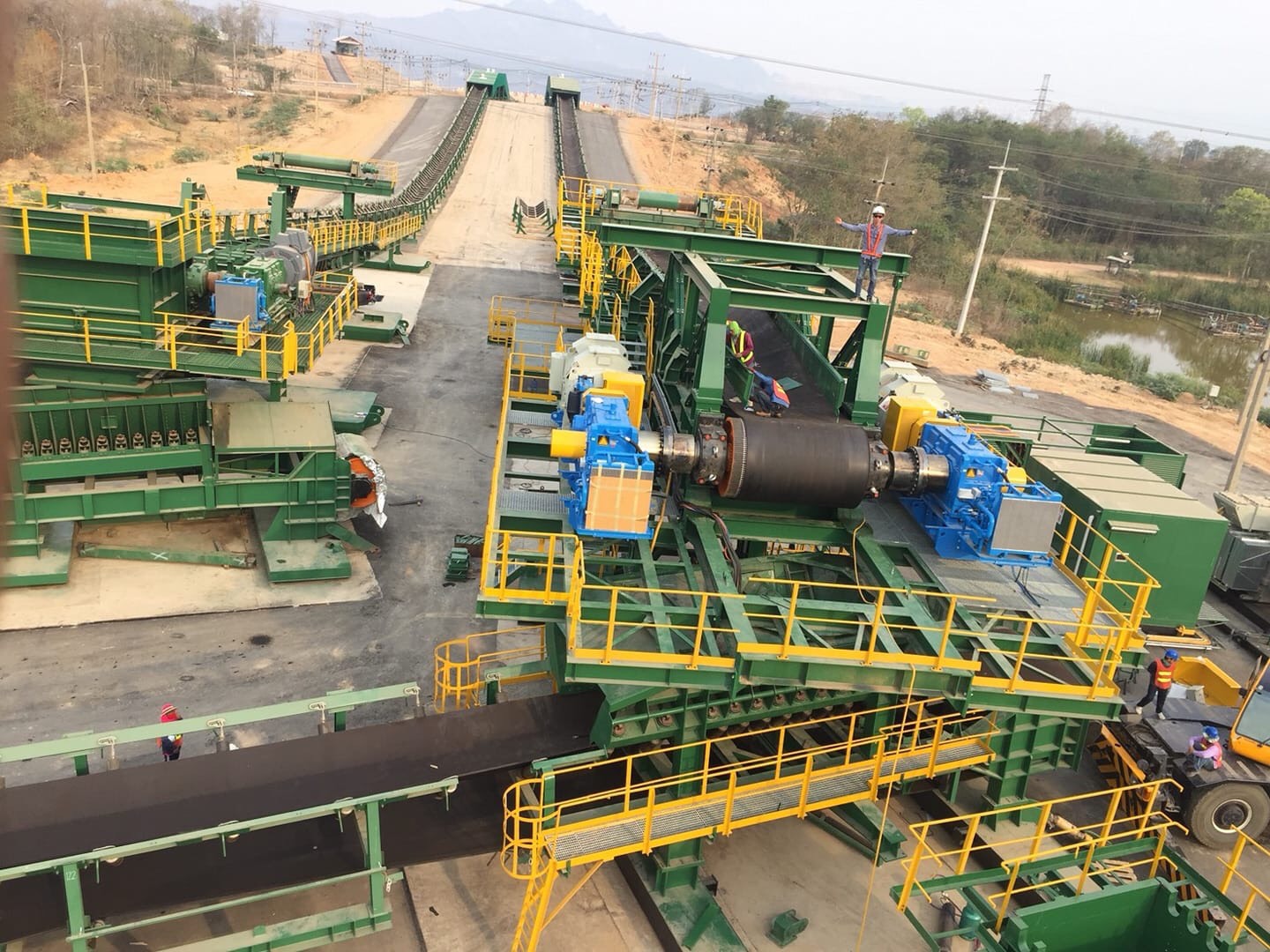 สายพานลำเลียง โรงไฟฟ้าแม่เมาะ