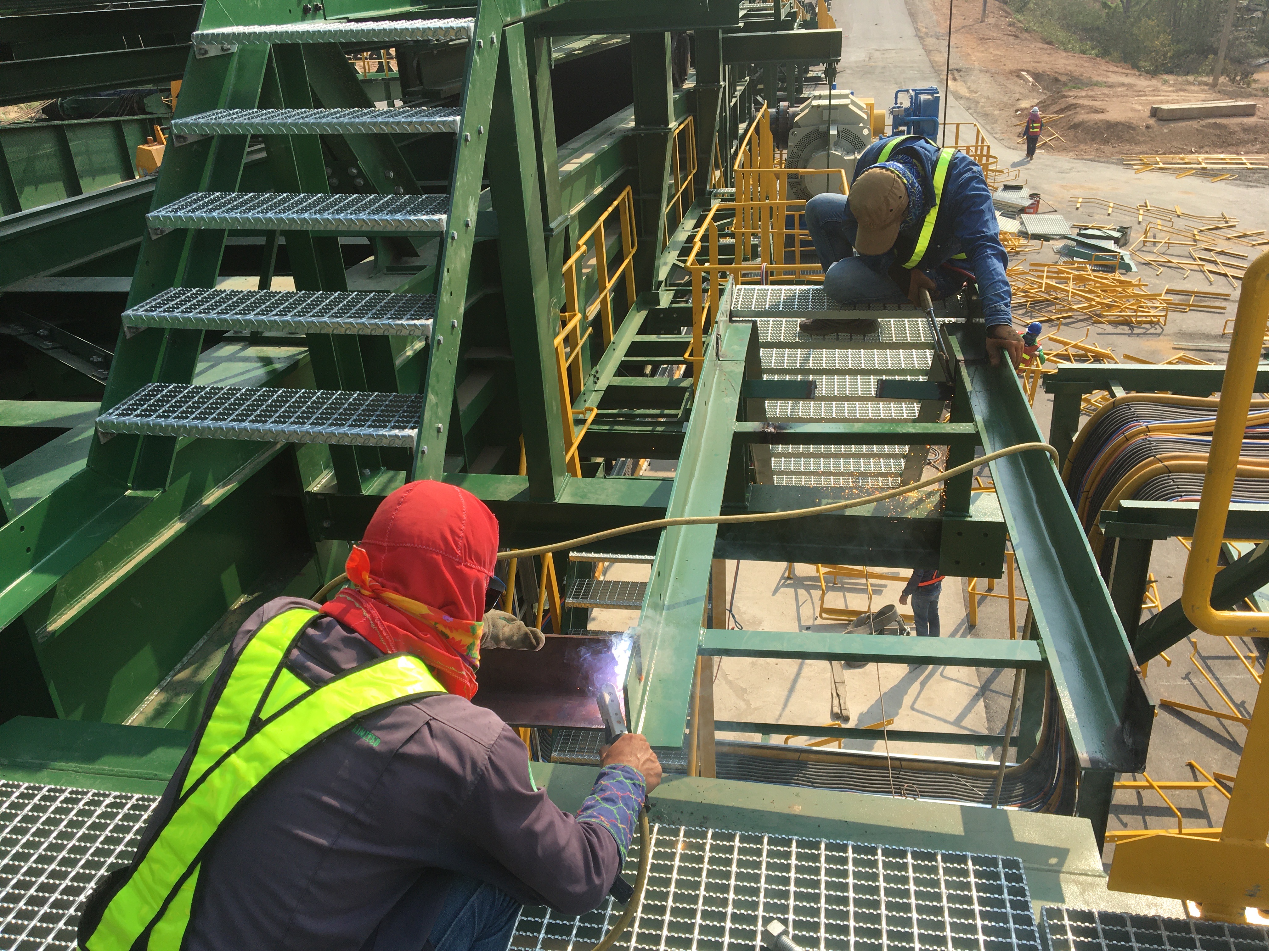 สายพานลำเลียง โรงไฟฟ้าแม่เมาะ