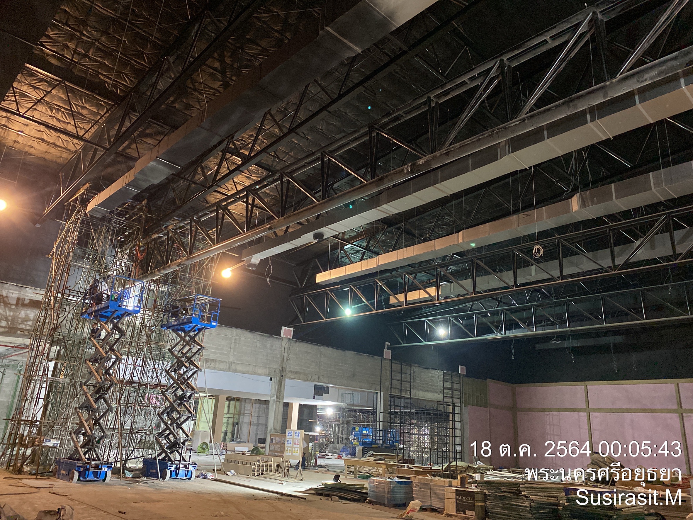 โครงหลังคาห้างสรรพสินค้าเซ็นทรัลอยุธยา