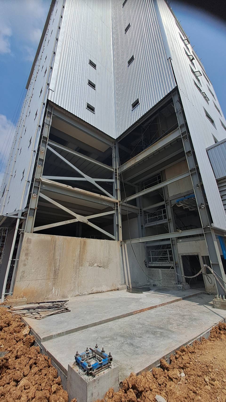 โครงสร้างอาคารผลิตอาหารสัตว์