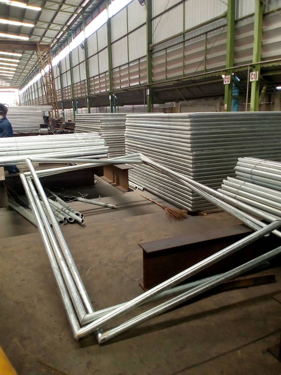 รั้วตาข่ายลวดถักทางหลวงพิเศษระหว่างเมืองบางปะอิน - นครราชสีมา