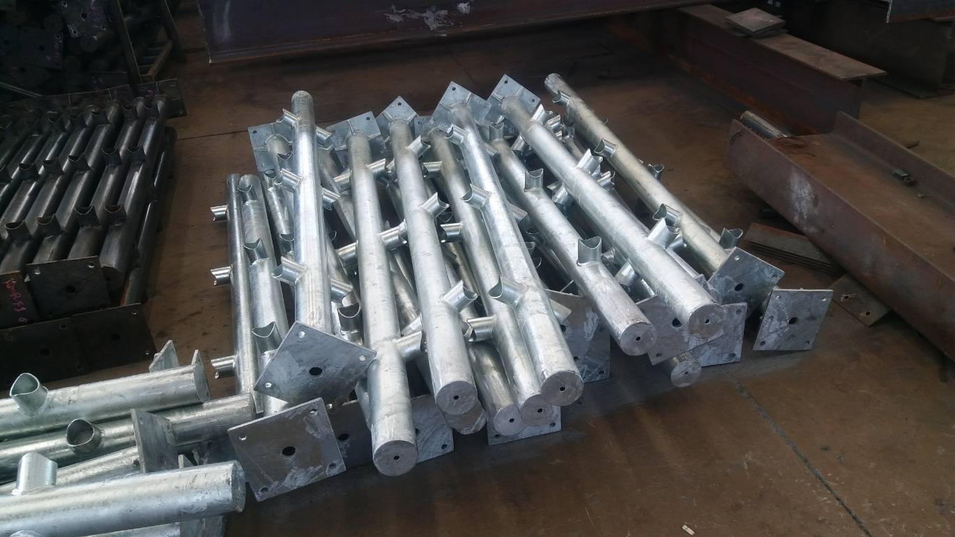 รั้วตาข่ายลวดถักทางหลวงพิเศษระหว่างเมืองบางปะอิน - นครราชสีมา